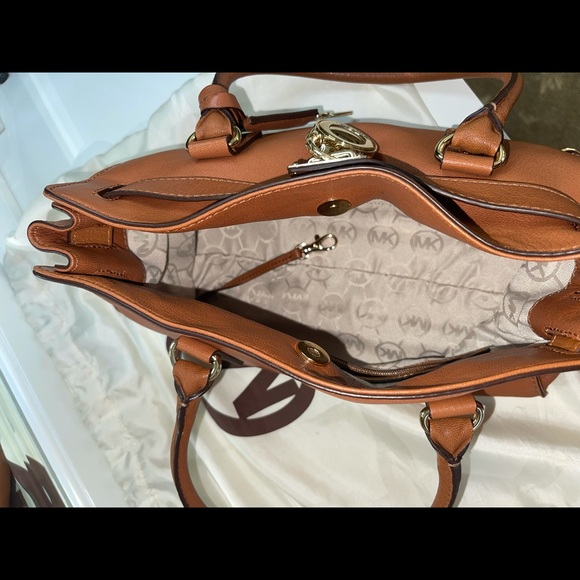 Michael Kors Lock and Key Large Leather Satchel - Picture 7 of 8